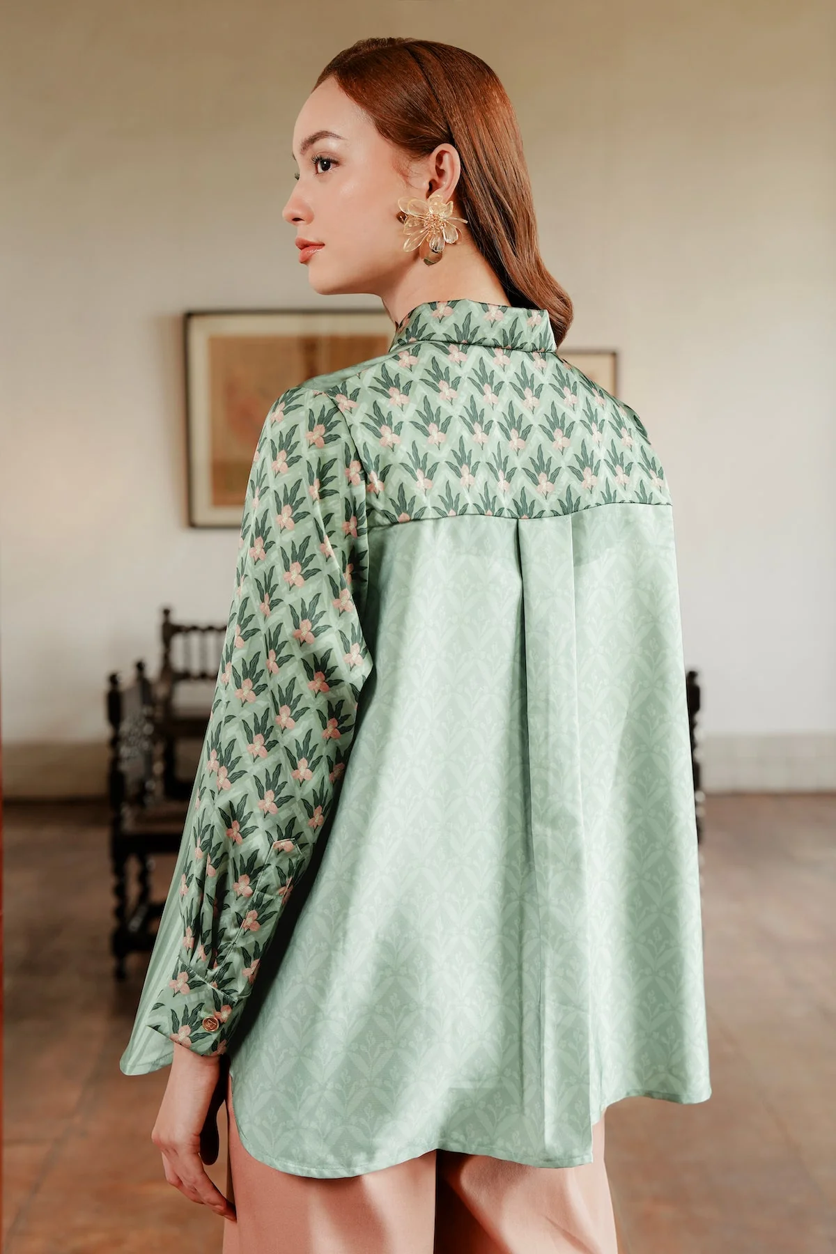 Reverie Yoke Shirt - Sage - Image 4